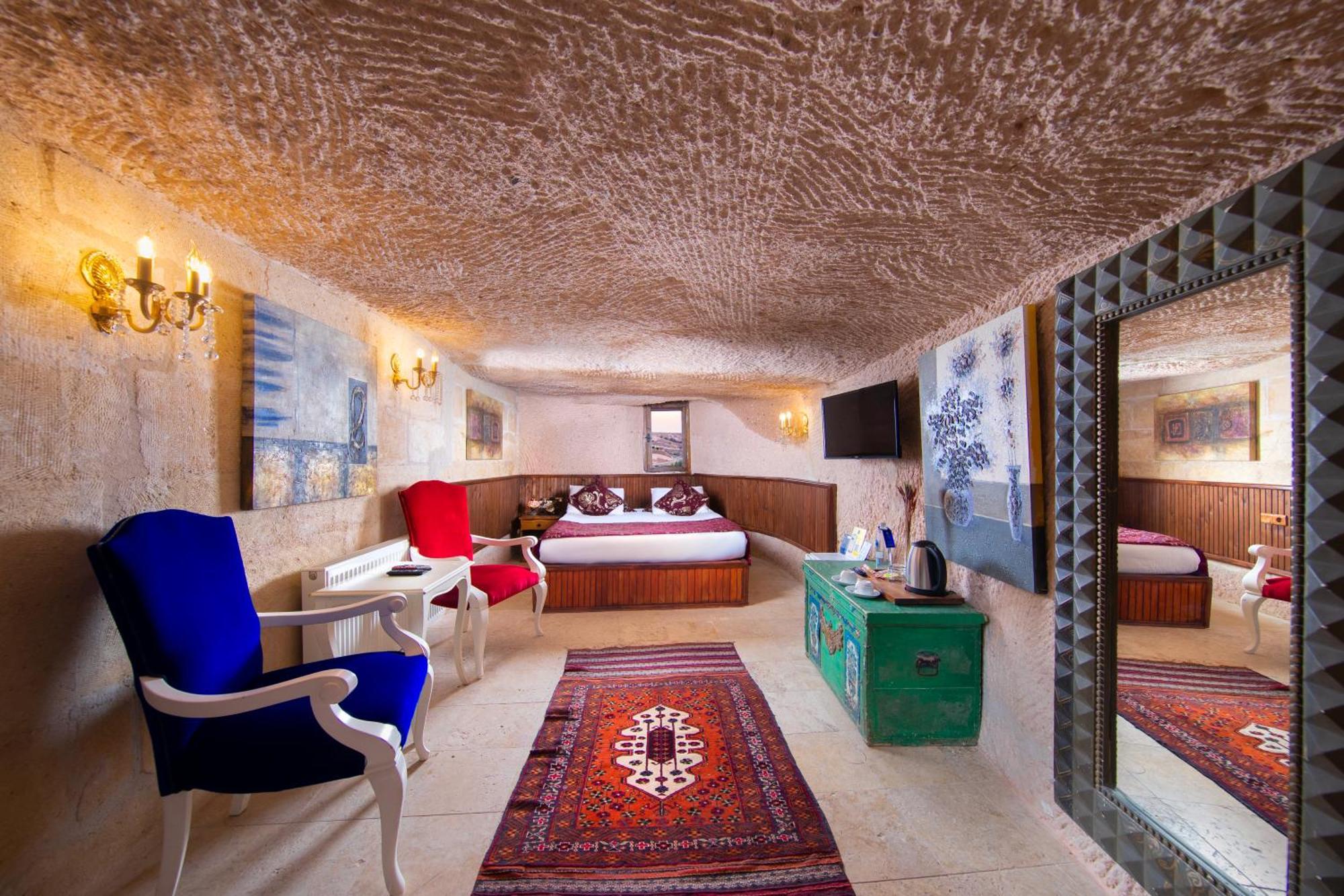 Cappadocia Fairy Chimneys Selfie Cave Hotels - Special Class Uchisar Exterior photo