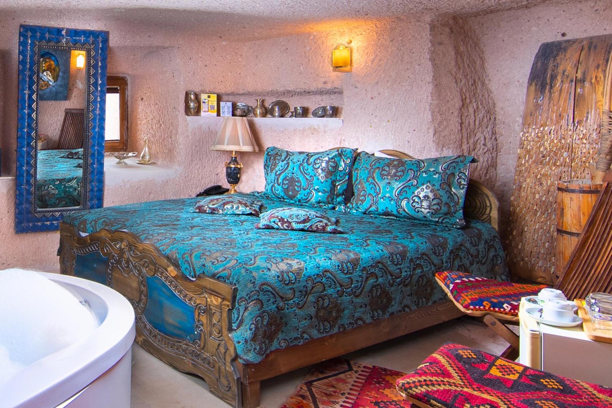 Cappadocia Fairy Chimneys Selfie Cave Hotels - Special Class Uchisar Exterior photo