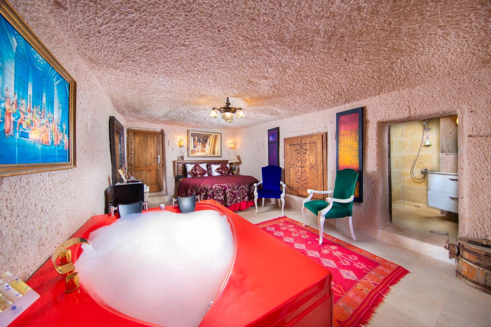 Cappadocia Fairy Chimneys Selfie Cave Hotels - Special Class Uchisar Exterior photo