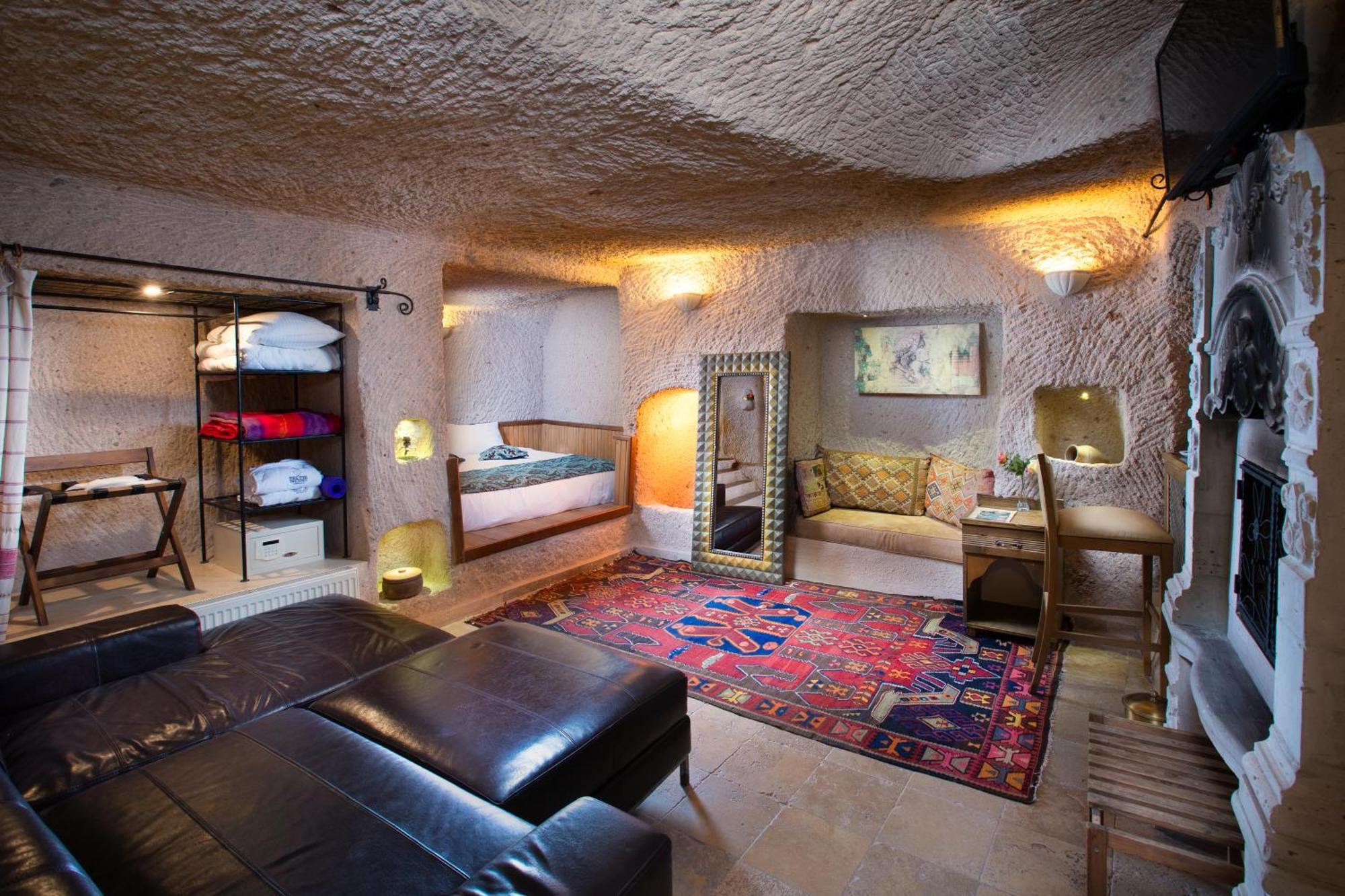 Cappadocia Fairy Chimneys Selfie Cave Hotels - Special Class Uchisar Exterior photo