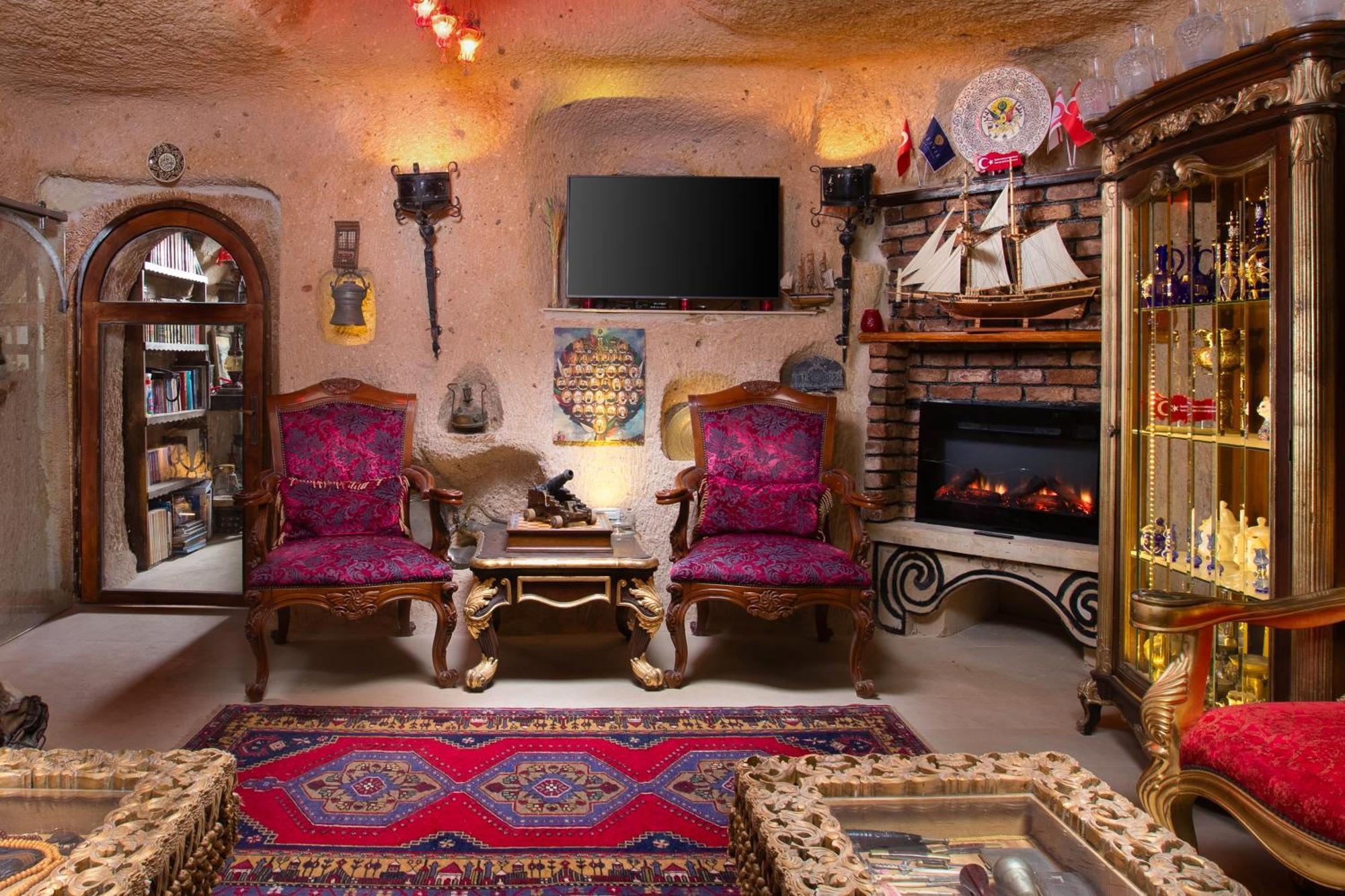 Cappadocia Fairy Chimneys Selfie Cave Hotels - Special Class Uchisar Exterior photo