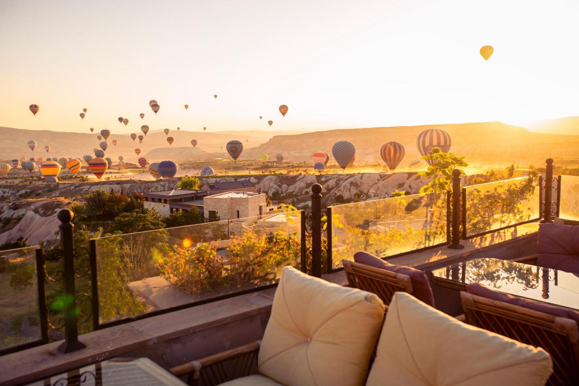 Cappadocia Fairy Chimneys Selfie Cave Hotels - Special Class Uchisar Exterior photo