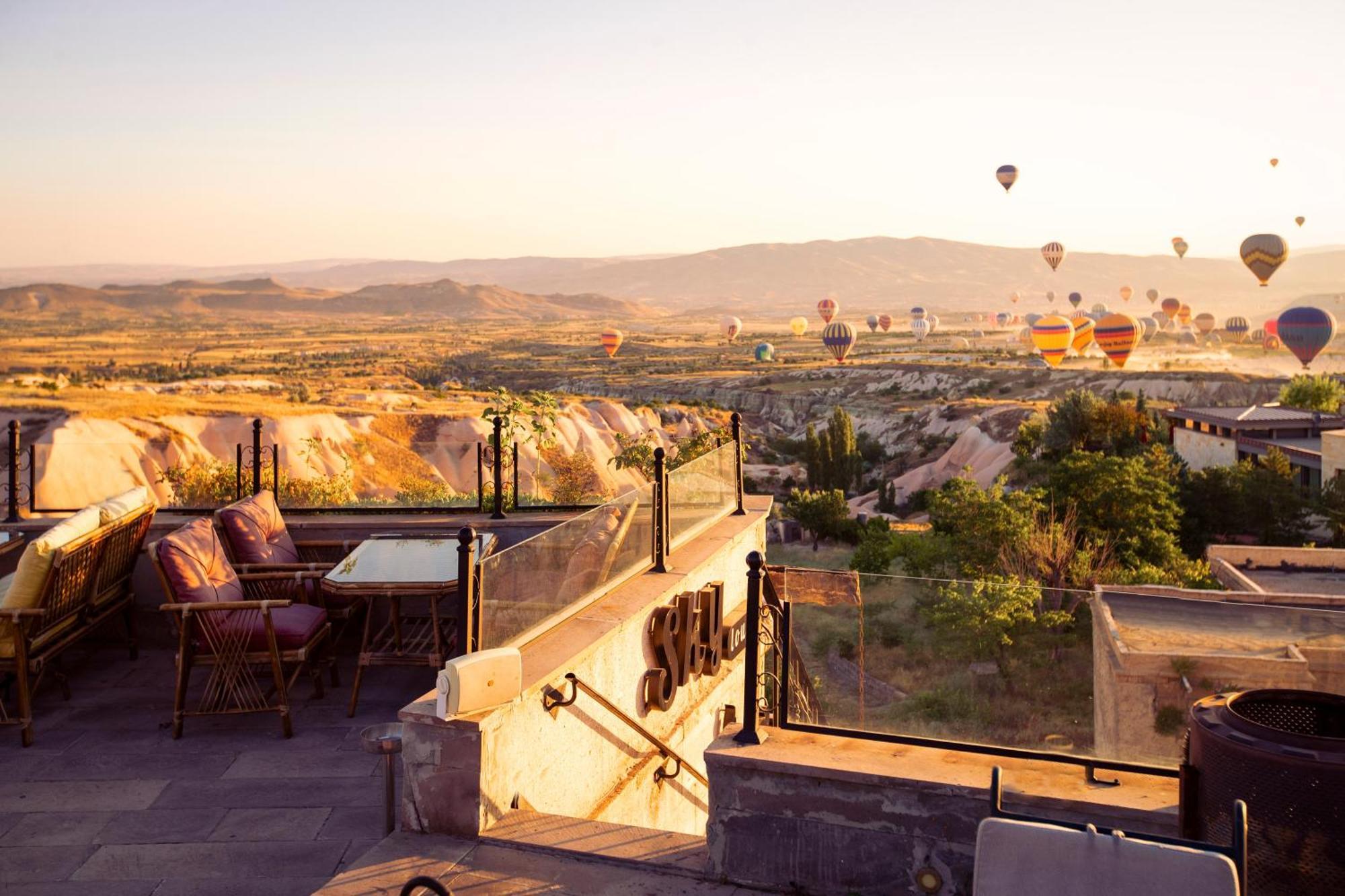 Cappadocia Fairy Chimneys Selfie Cave Hotels - Special Class Uchisar Exterior photo