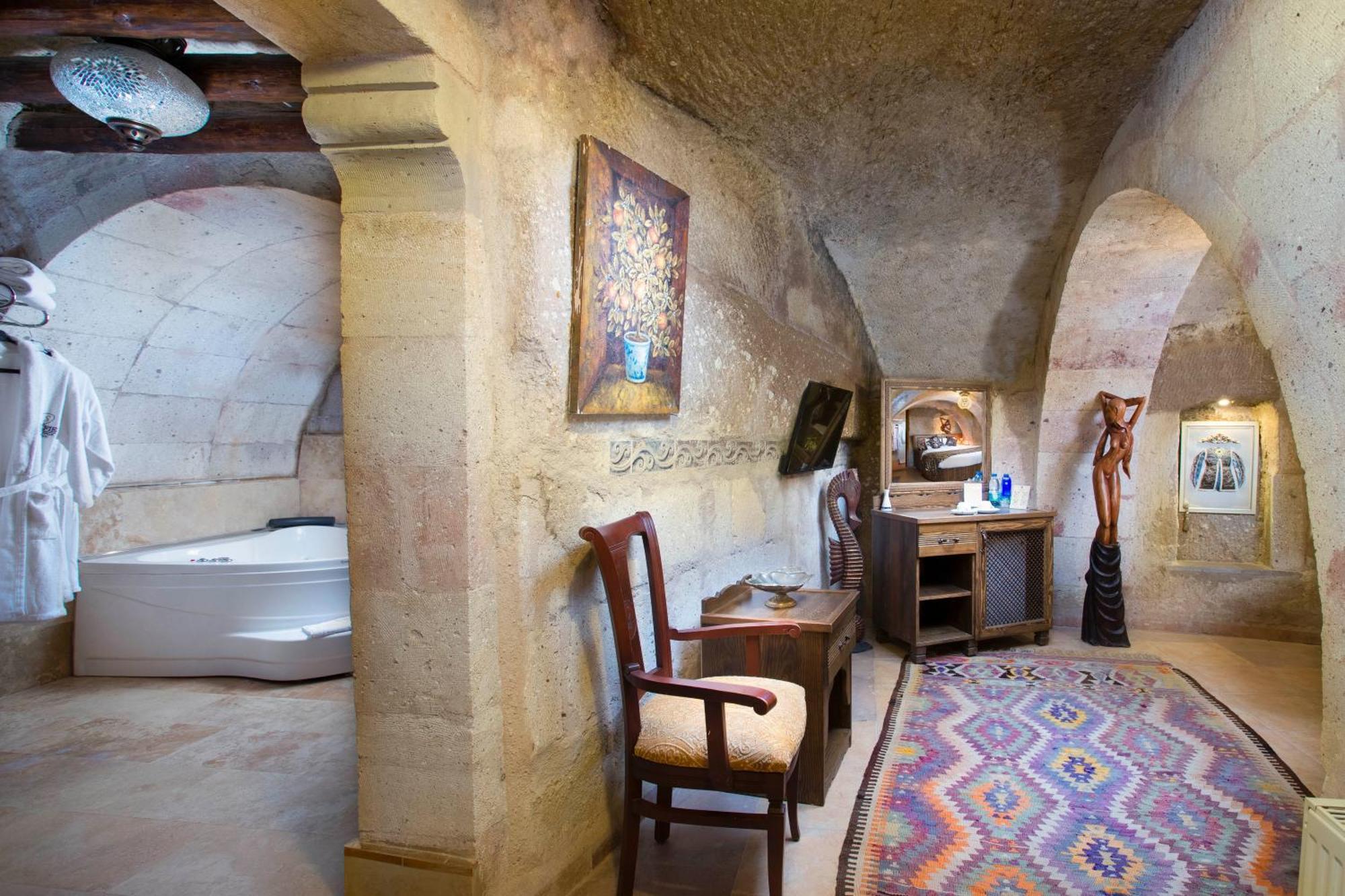 Cappadocia Fairy Chimneys Selfie Cave Hotels - Special Class Uchisar Exterior photo