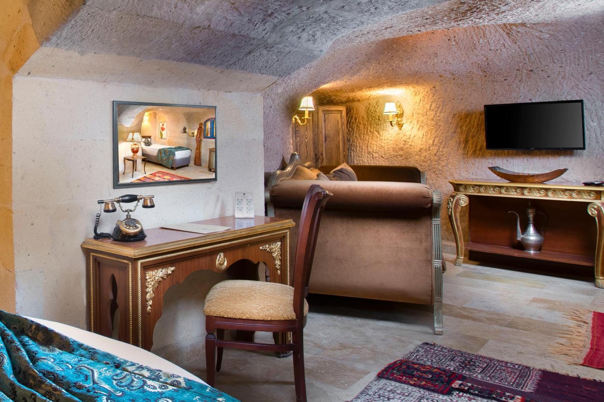 Cappadocia Fairy Chimneys Selfie Cave Hotels - Special Class Uchisar Exterior photo