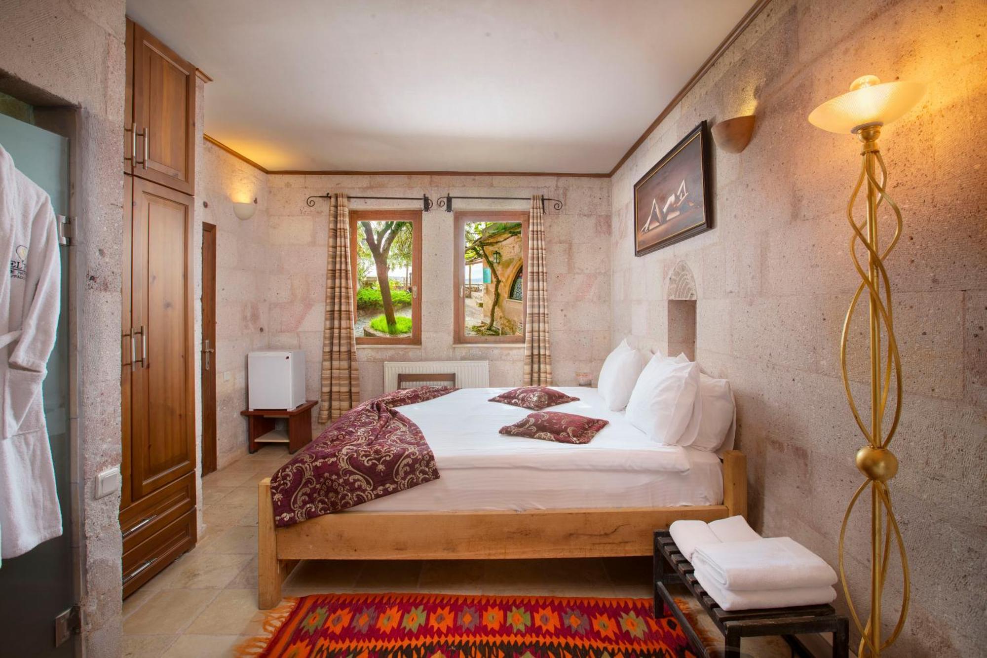 Cappadocia Fairy Chimneys Selfie Cave Hotels - Special Class Uchisar Exterior photo