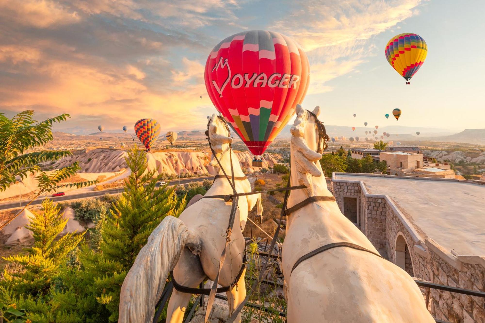 Cappadocia Fairy Chimneys Selfie Cave Hotels - Special Class Uchisar Exterior photo