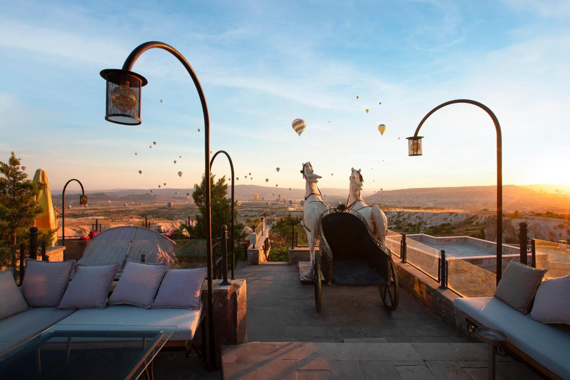 Cappadocia Fairy Chimneys Selfie Cave Hotels - Special Class Uchisar Exterior photo